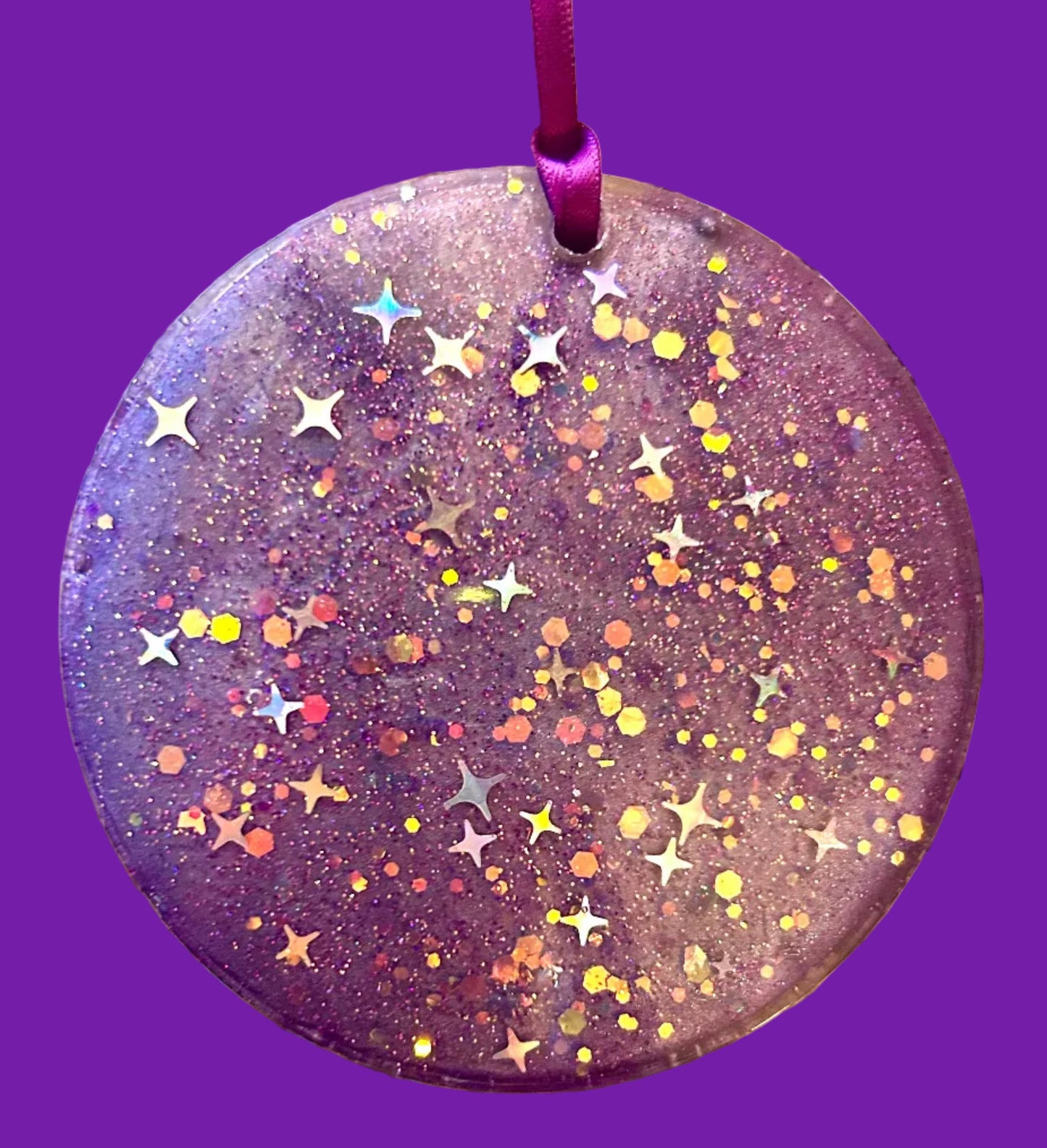 Swiftmas Ornament #03