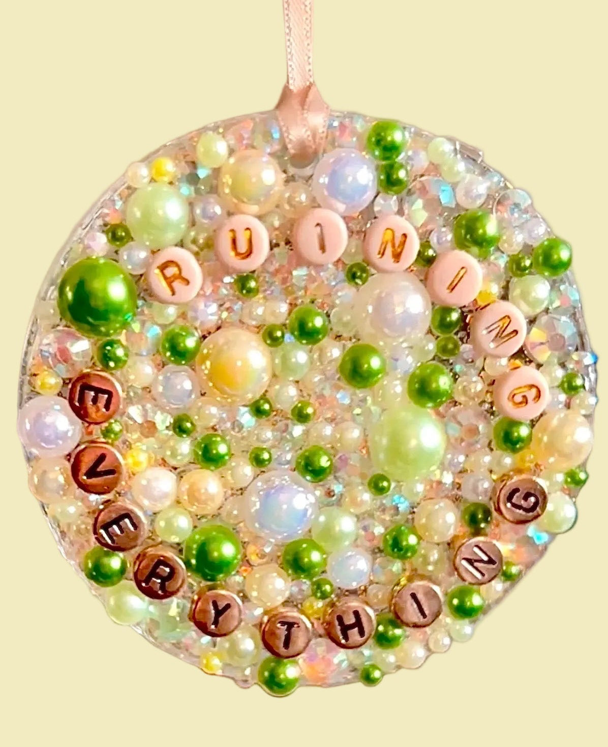 Swiftmas Ornament #08