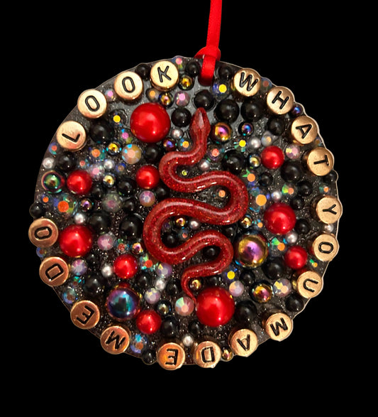 Swiftmas Ornament #06