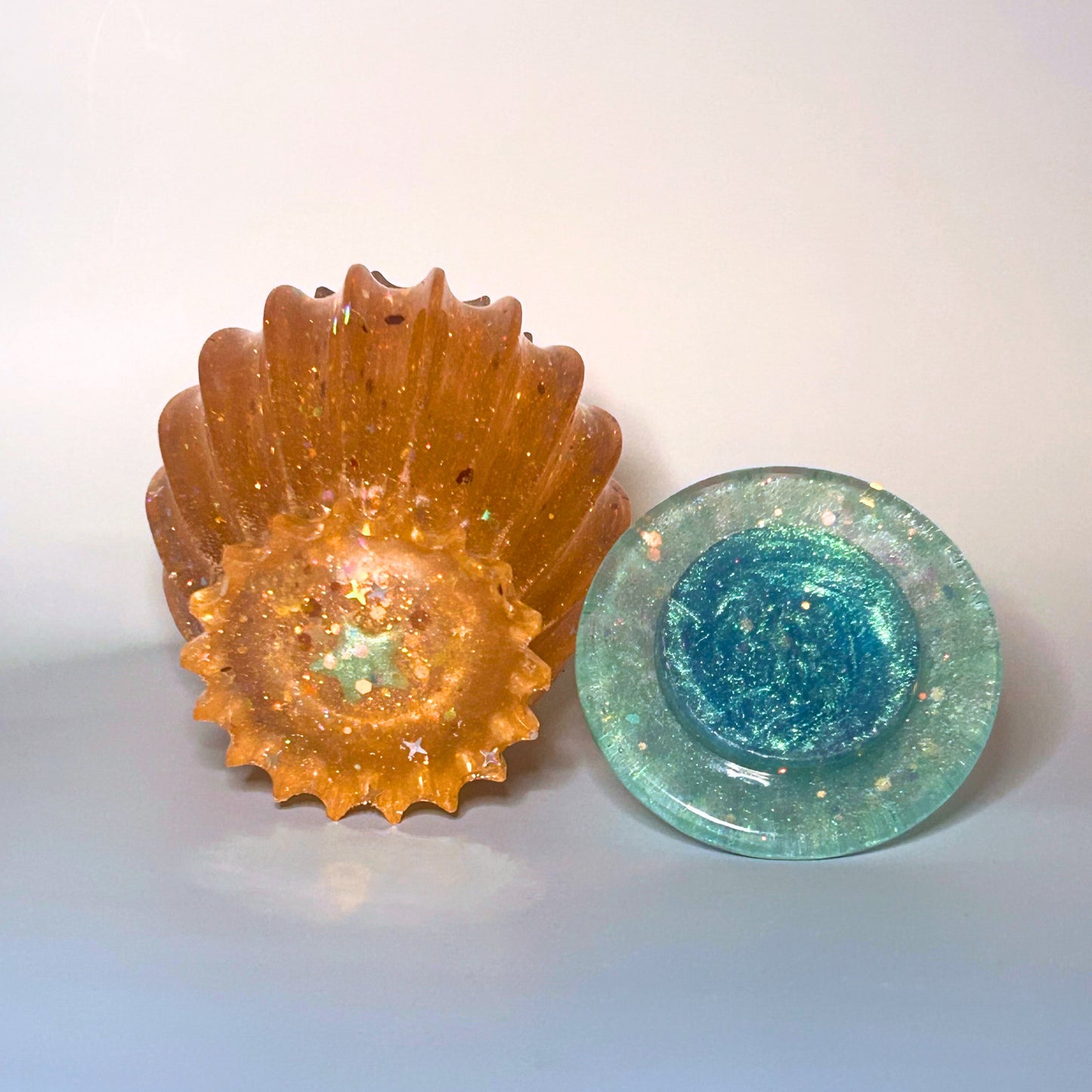 "Showbiz Jar"  Glittery/Sparkly, Orange/Aqua Resin Decorative Jar