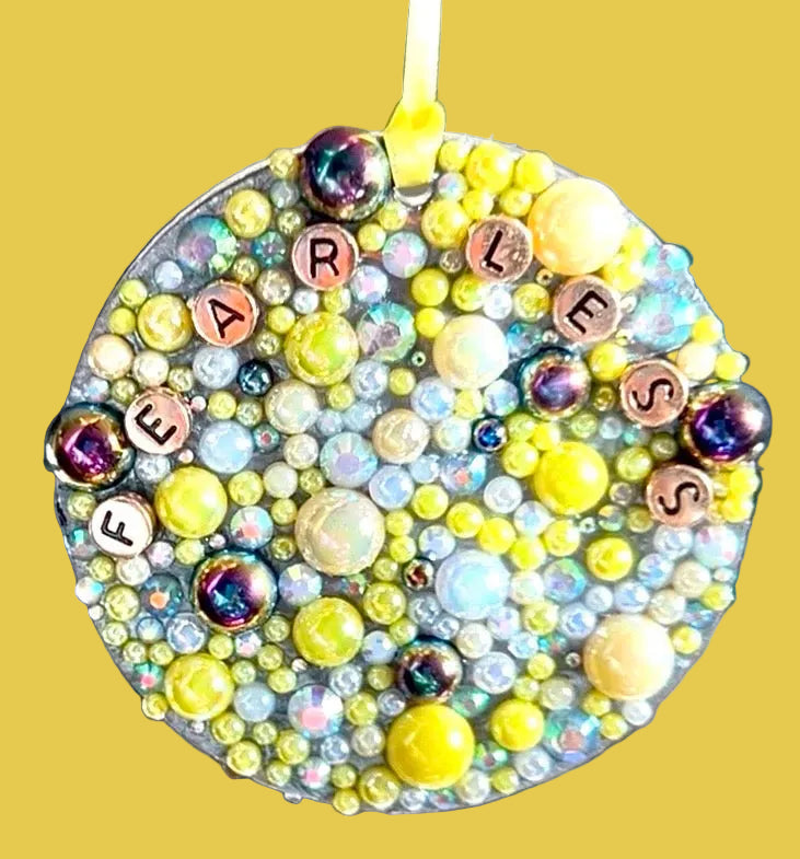 Swiftmas Ornament #02